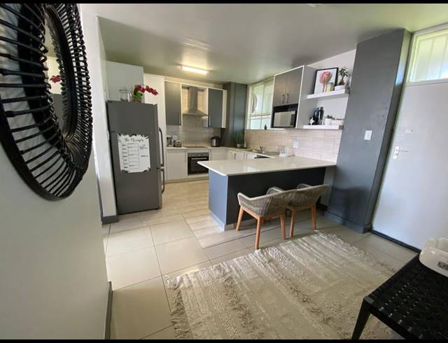 1 BEDROOM APARTMENT FOR SALE IN BEDFORD GARDENS